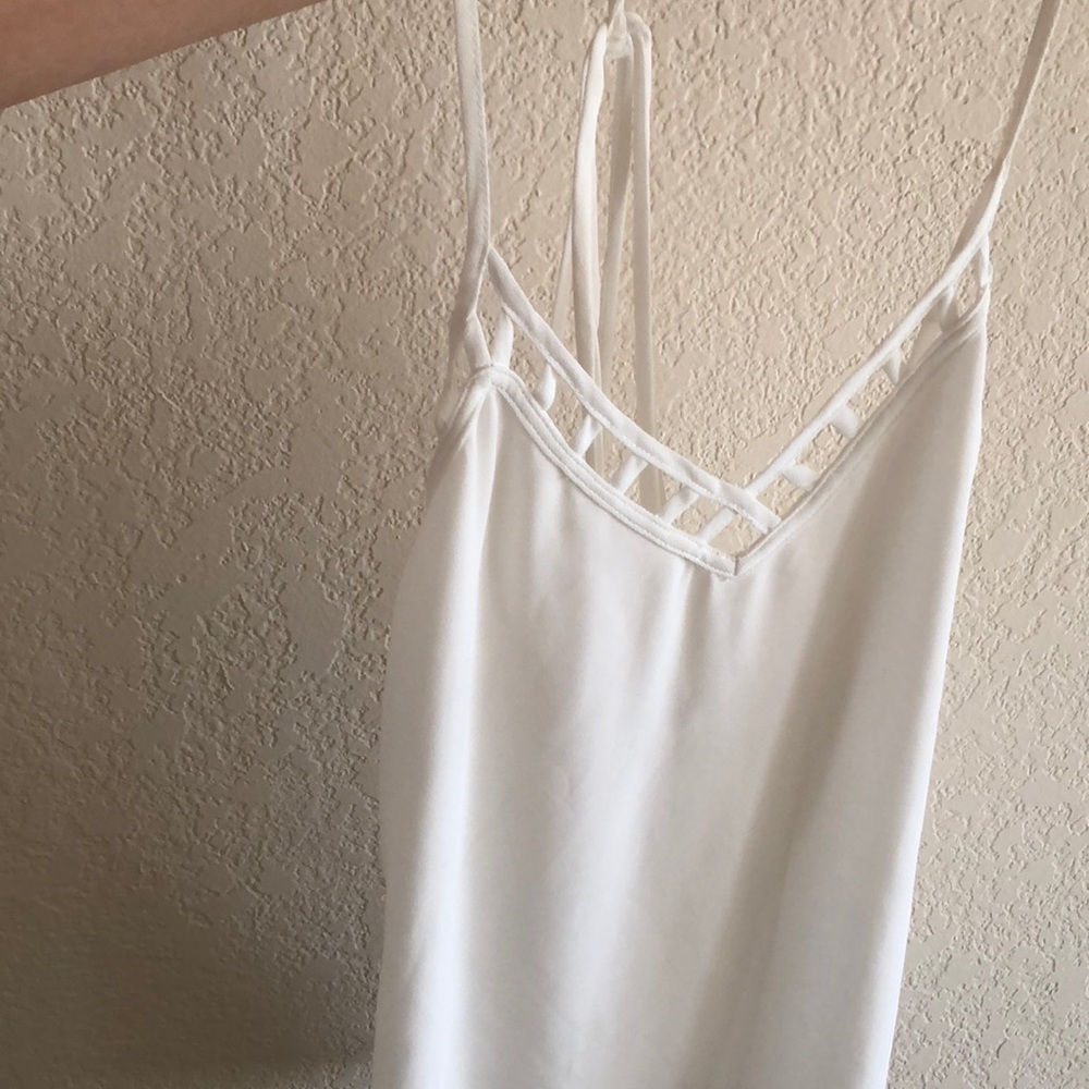 White Razorback tank - Picture 3 of 3